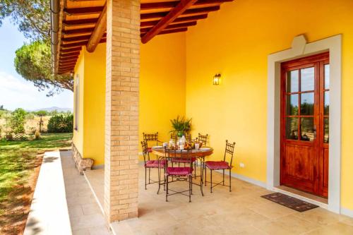 villa-lavanda-tenuta-fiumara-outside-terrace-left-view